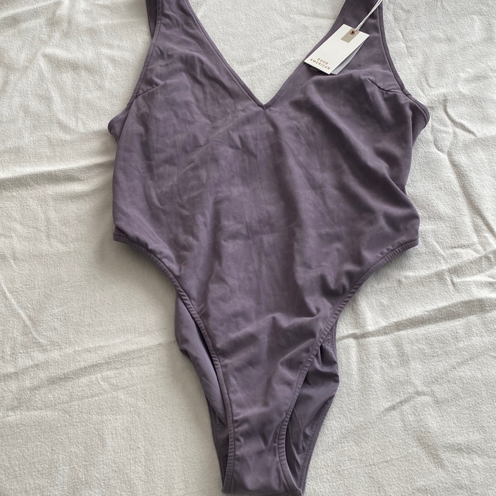 Good American New with Tags one piece swimsuit Never worn Good American 4